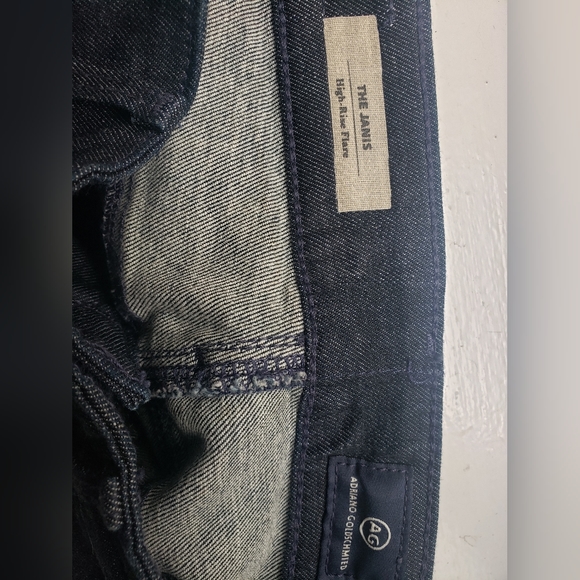 AG high rise slim fit flare jeans, size 25 - Picture 3 of 3